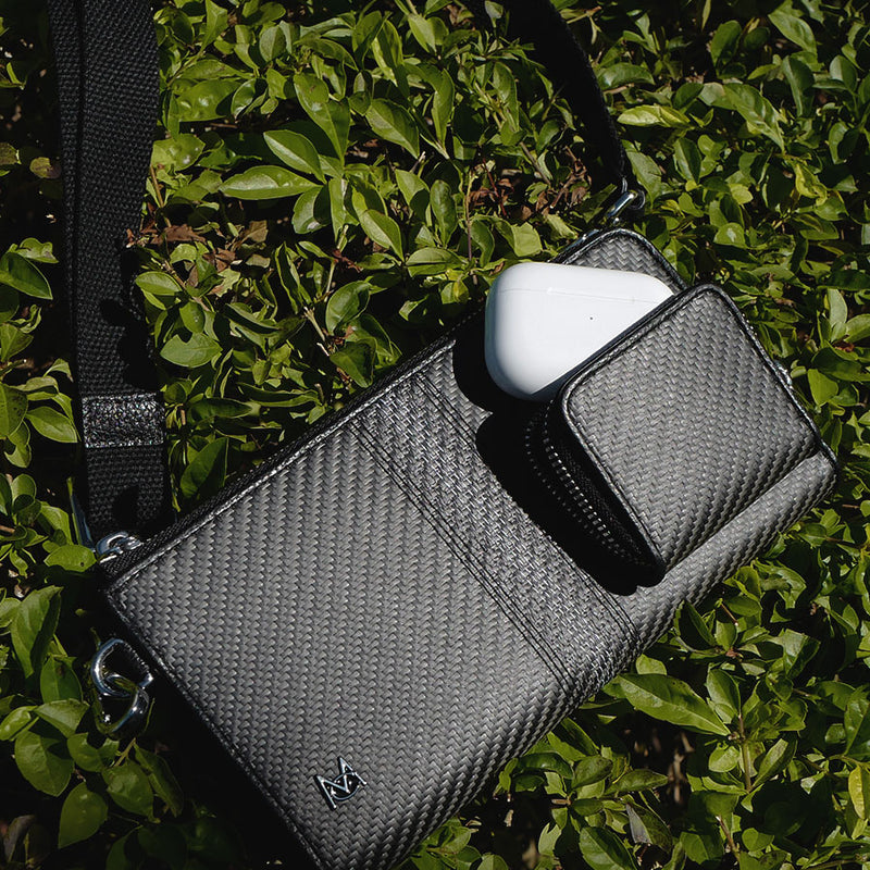 AirPods 收納斜背包